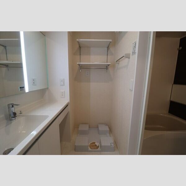 リサーナ305号室 室内洗濯機置場