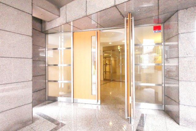 アクロス新宿 外観