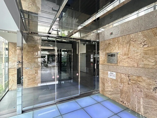 エステムプラザ飯田橋タワーレジデンス11階 エントランス