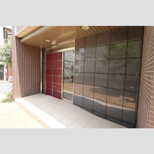 TOMORROW HEIGHTS エントランス