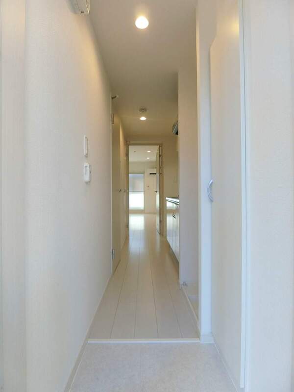 リブリ・TOYA 玄関