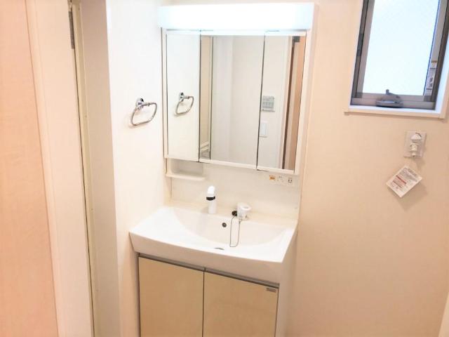 コンフォールK102号室 洗面