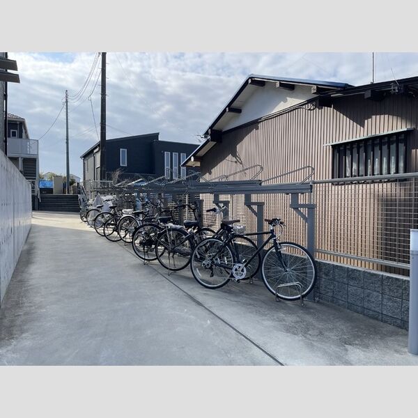 Sky Avenue Yokohama 駐輪場