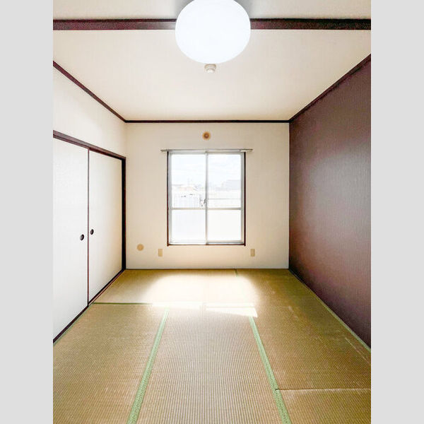 クレセントハイツ301号室 和室