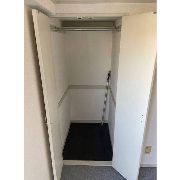 コーラル鵠沼0201号室 収納