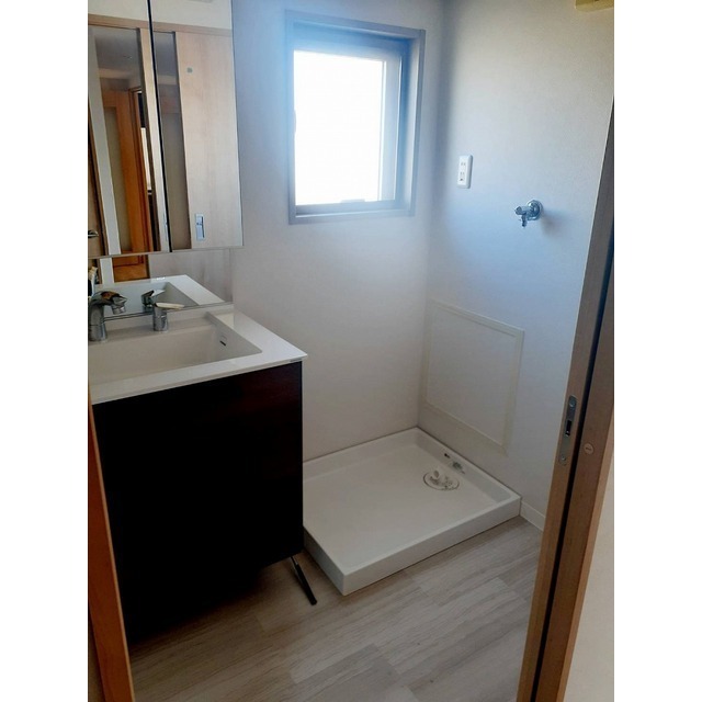 オーパスホームズ白山1103号室 室内洗濯機置場