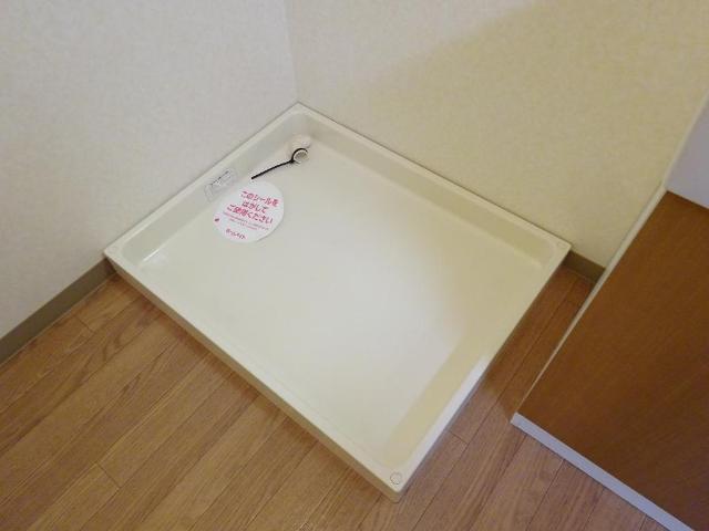 ローズガーデンＮＫＫ 室内洗濯機置場