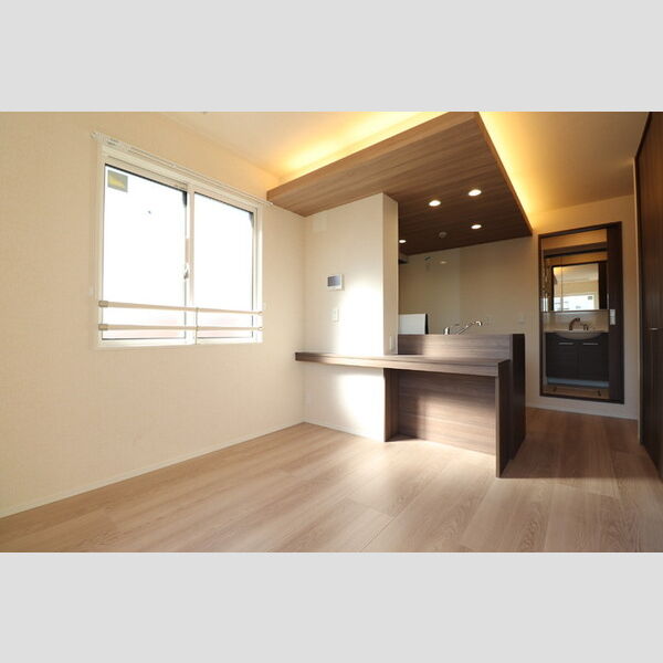 ピュアハイム大倉山301号室 リビング