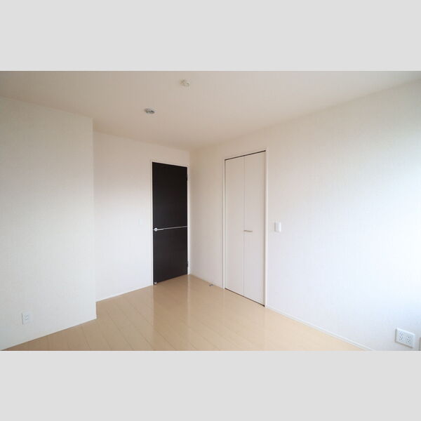 ルシェリア一番館・二番館Ⅰ-103号室 洋室