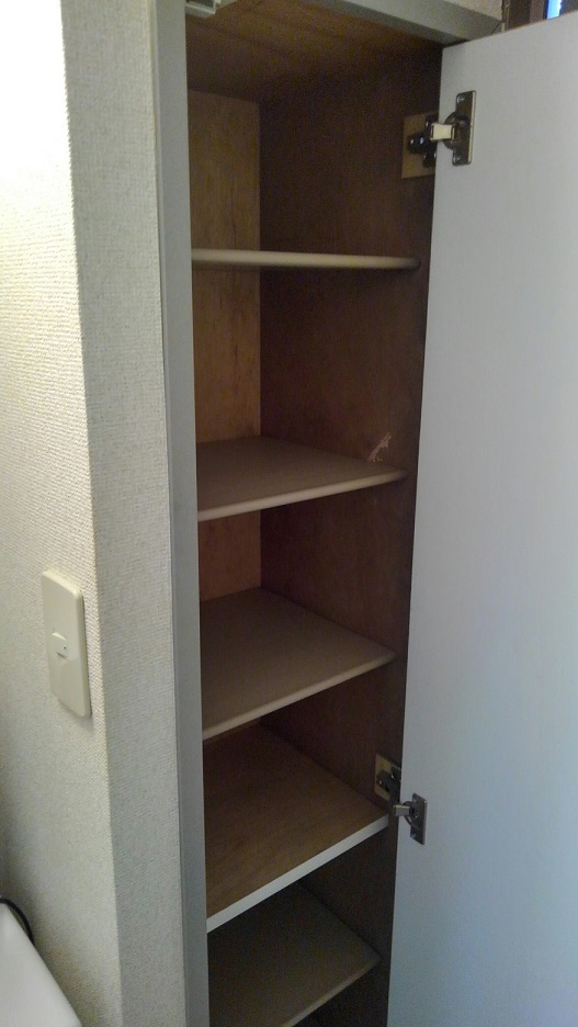 レオパレス桜ヶ丘 シューズボックスになります。