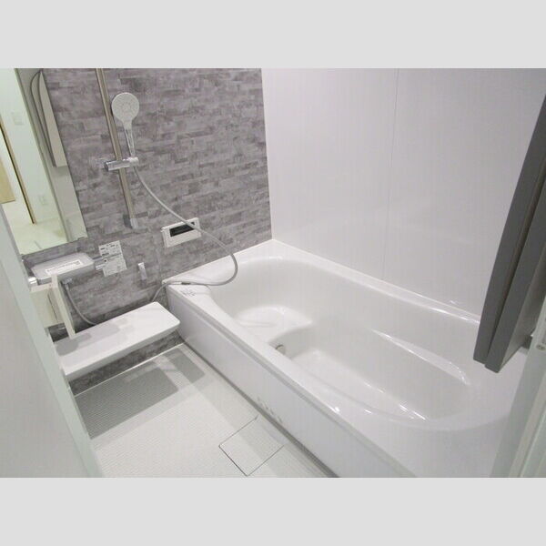 大野町2丁目戸建貸家B号室 一坪風呂