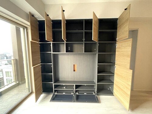 王子飛鳥山ザ・ファーストタワー＆レジデンス　タワー棟17階 ＴＶボード収納　※内装後2022年8月撮影の写真