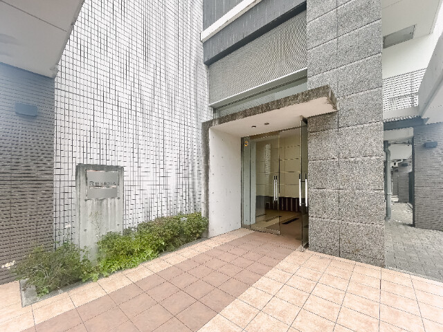 レジディア新横浜9階 エントランス