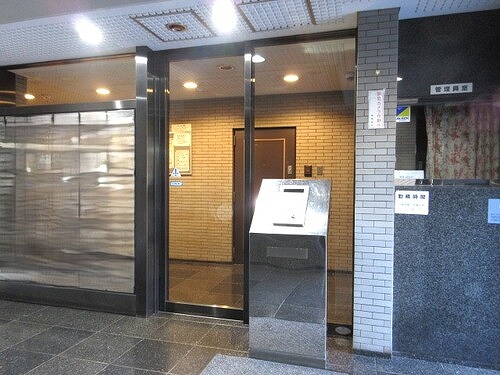 ＮＩＣＥアーバンスピリッツ生麦4階 オートロック　※2023年12月撮影