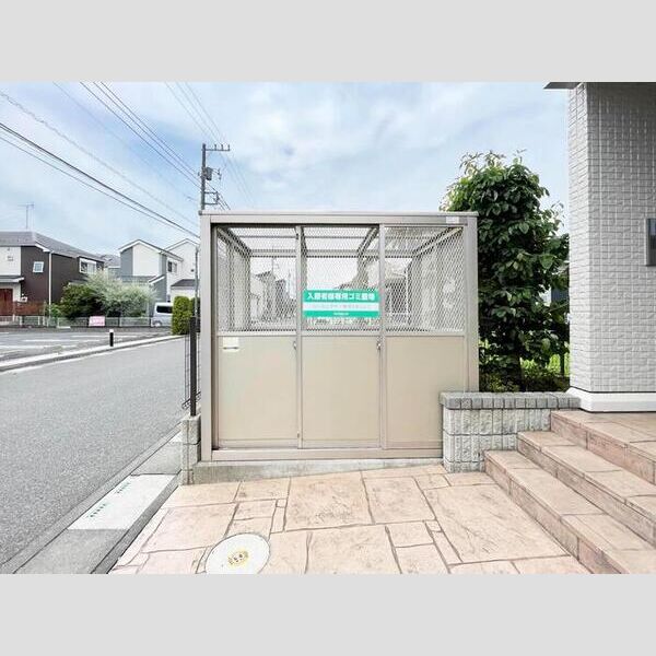 リヴィエール ゴミステーション