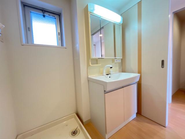 コモド　レジデンス 洗髪洗面化粧台