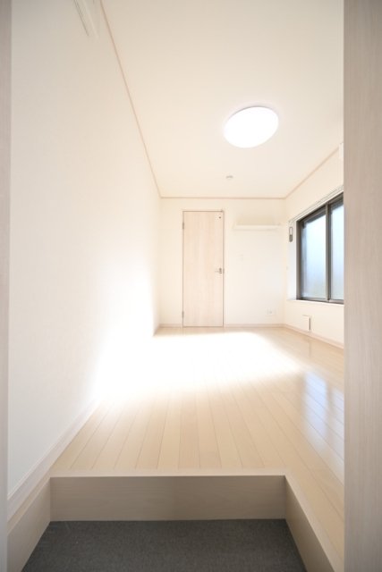 ＡＰＴ西新井1階 玄関