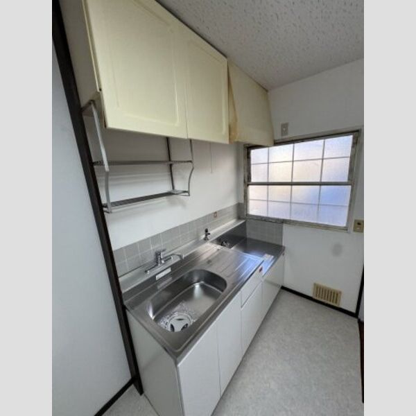 トライアングルハイツ101号室 写真は同施工のものになります。