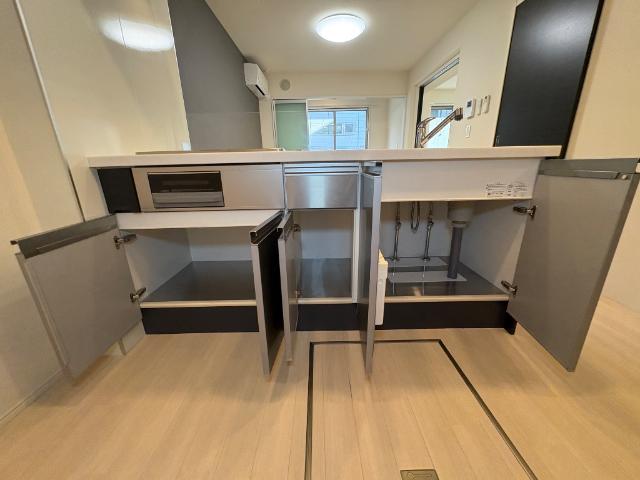 Ｖｅｒｔ　Ｆｏｒｔｕｎｕ（ヴェール　フォルトゥヌ） キッチン