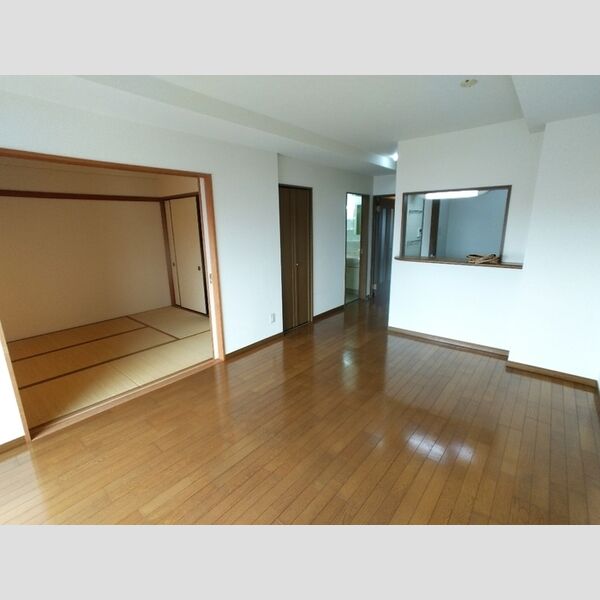 ヒロ末広 リビング