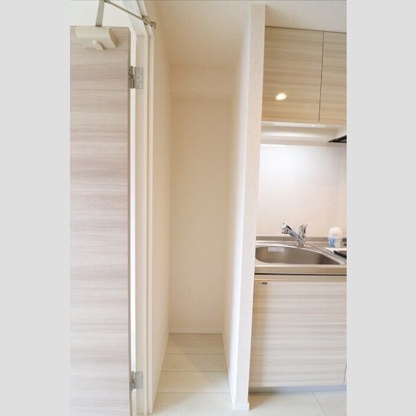 シャルマンCKK305号室 ★キッチン横スペース★