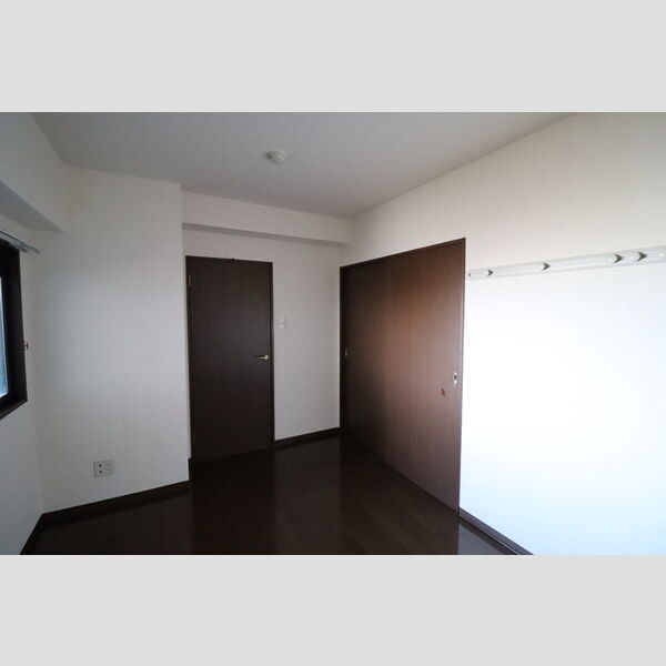 アレックス千葉寺402号室 洋室