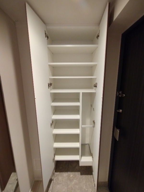 クレイシアIDZ浅草10階 収納