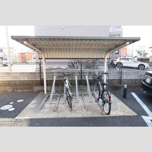 グレイス 駐輪場