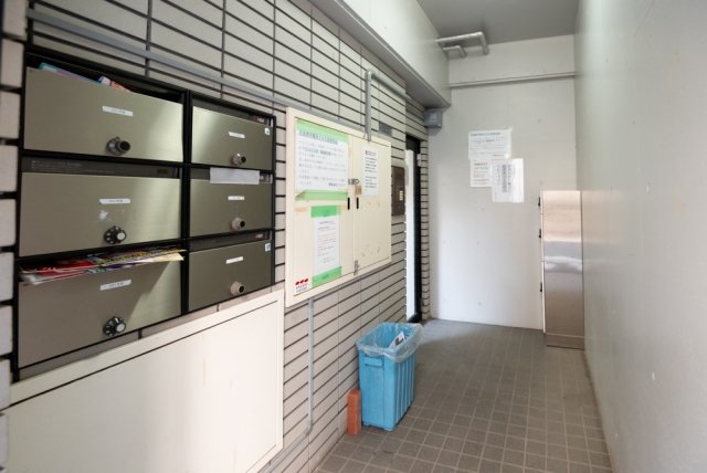 大永西早稲田ビル7階 エントランス