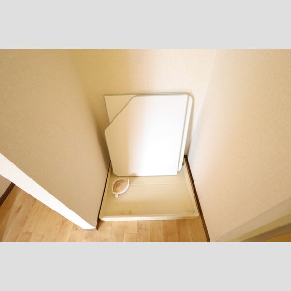 フラワーハウス205号室 同建物別部屋の参考画像