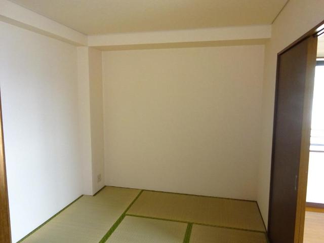 ルミナス成城301号室 和室（イメージ）