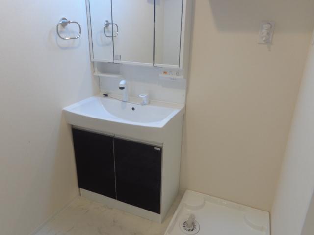 リヴェール（Ｌｉｖｅｒ） 洗髪洗面化粧台