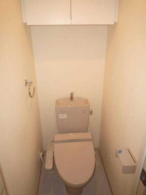 ガーラ・ステーション新宿御苑前 ウォシュレット付トイレ