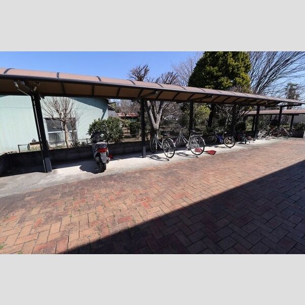 スクウェアガーデン　Ⅷ 駐輪場