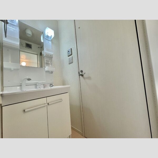 コーラルリーフ303号室 洗面所