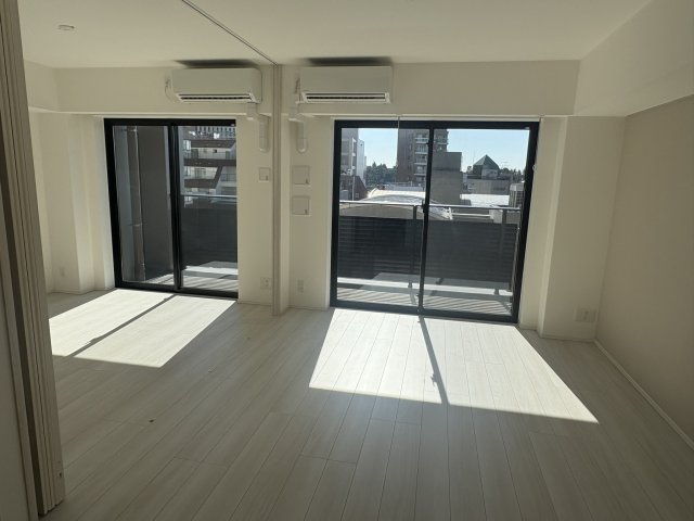 ｅｋｉｓｍ国立 リビング