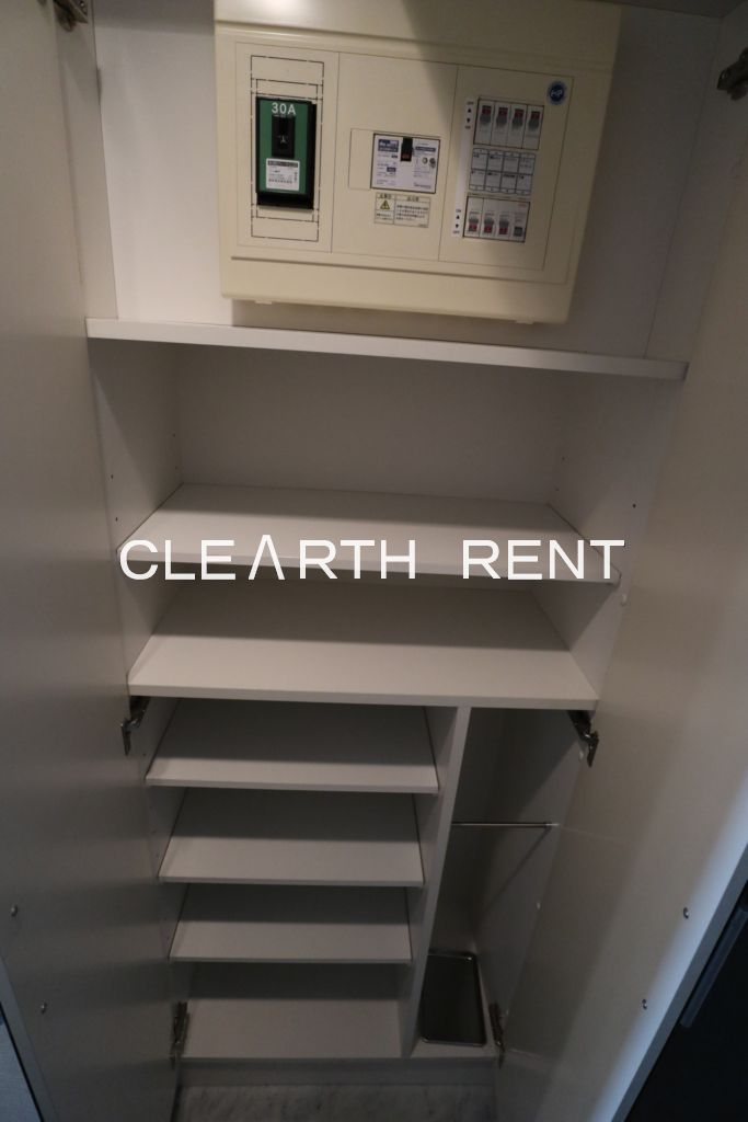 コンシェリア・デュー代々木公園 ☆たっぷり収納できるシューズボックス