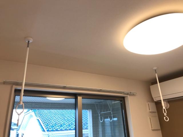 ラ・コリーヌ201号室 室内物干し器具