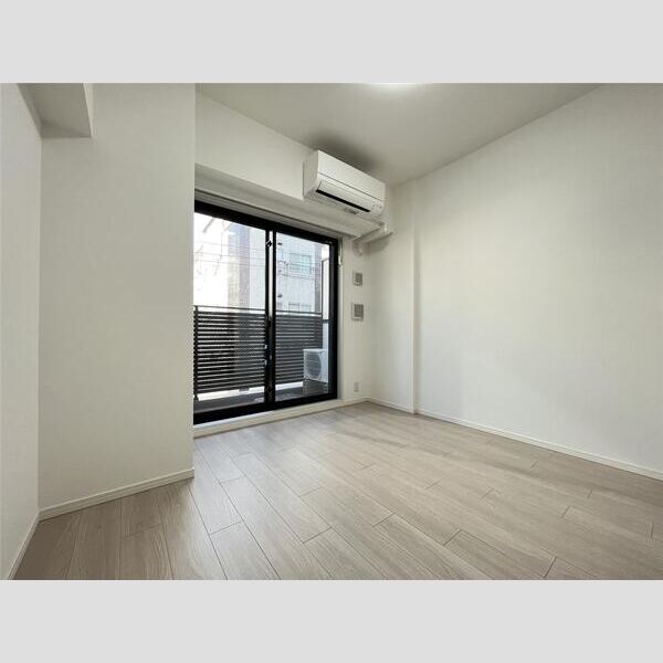 S-RESIDENCE横浜大通り公園803号室 玄関