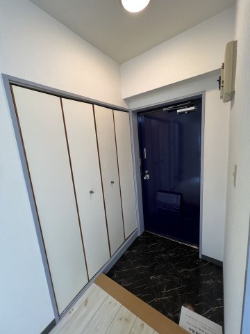 ＦＫハイム402号室 玄関