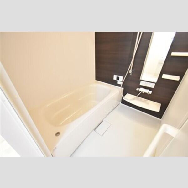 ハイネスCDFE　F201号室 バス