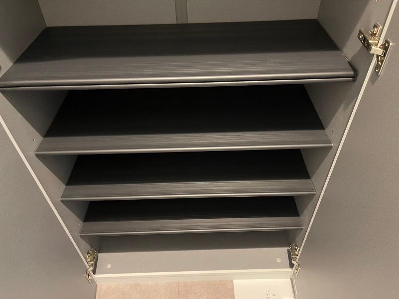 CREAL新富町5階 下足入れ