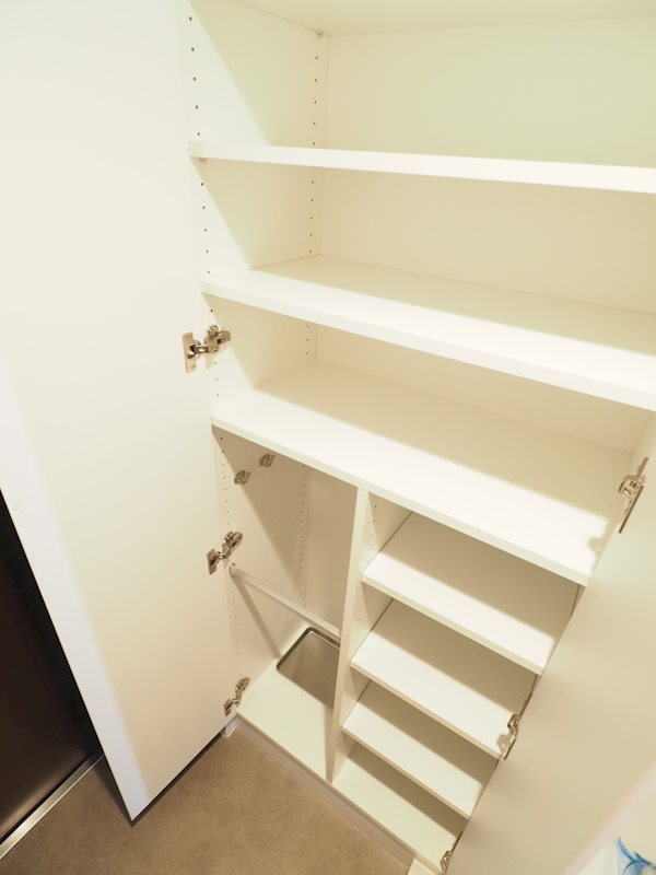 レジディア中延Ⅱ4階 収納