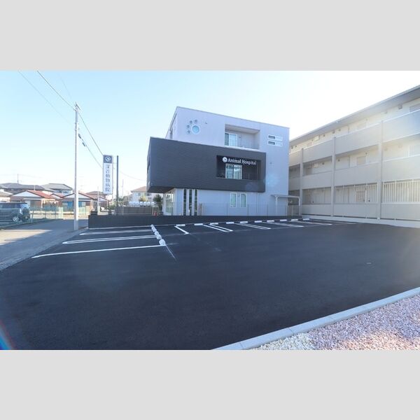 サクラソラ　B 駐車場