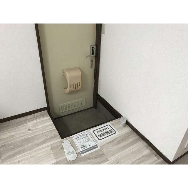 グランデュール萩園 玄関