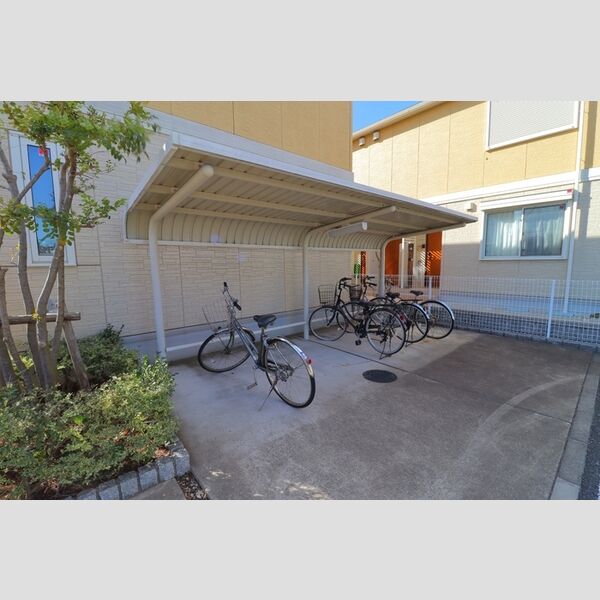 リリーグランジュ大宮 駐輪場