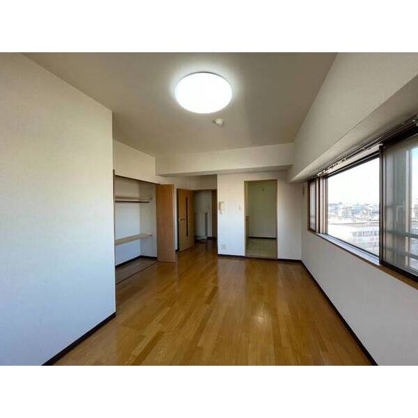 サル・ドュ・セジュール リビング