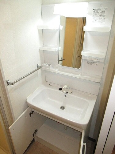 ビューハイツ高山6階 洗面所　※2021年12月撮影