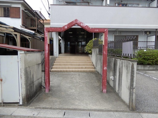 ロイヤルマンション 外観