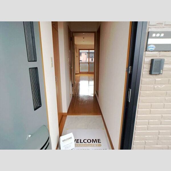 グランドパレス302号室 玄関